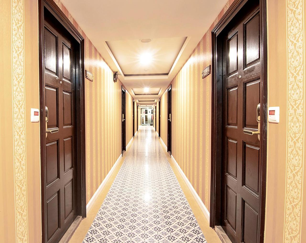 J&Y Hotel Latphrao 35 Bangkok Exterior photo